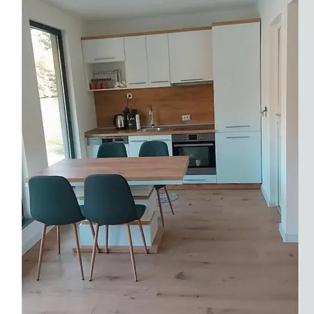 H&e Vikendica Na Vodi, Jezero Perucac Chalet Klotjevac